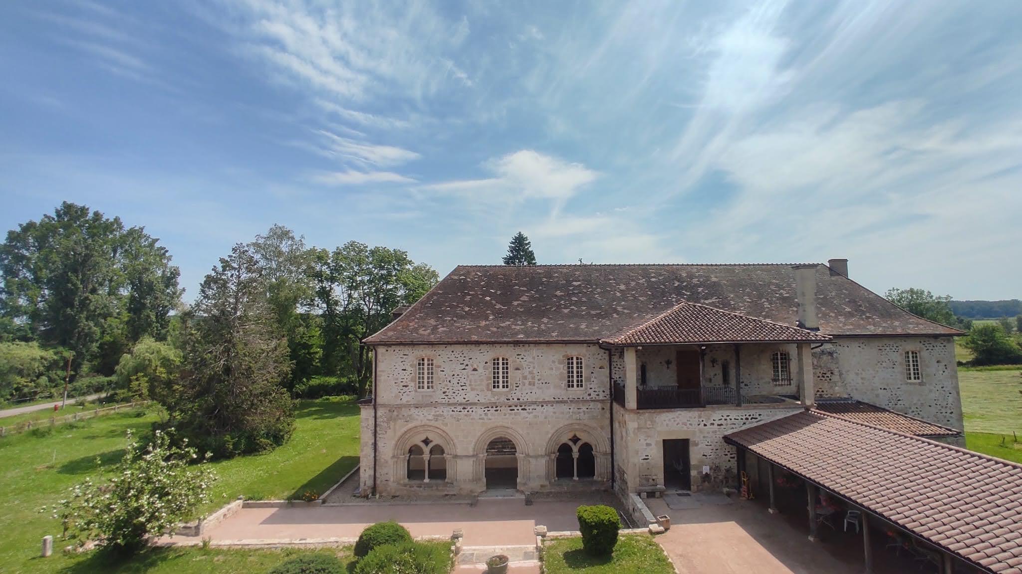 (c) Abbaye-saint-gilbert.com